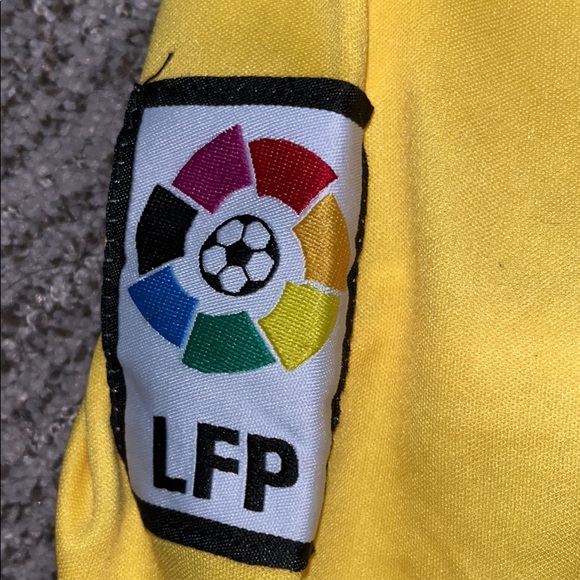 Barcelona soccer jersey - Picture 2 of 3